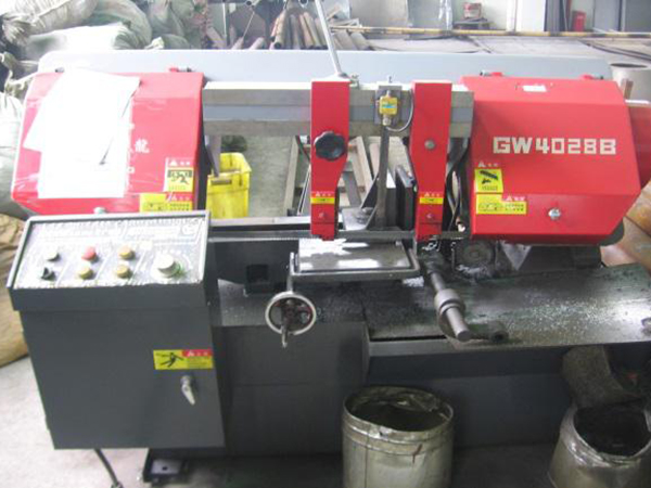 Bandsaw  Machine　锯床